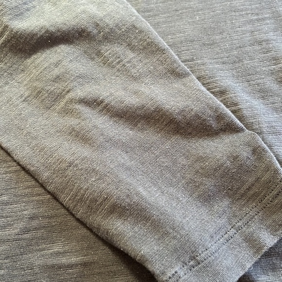 Men’s Tommy Bahama long sleeve polo shirt - Picture 9 of 9